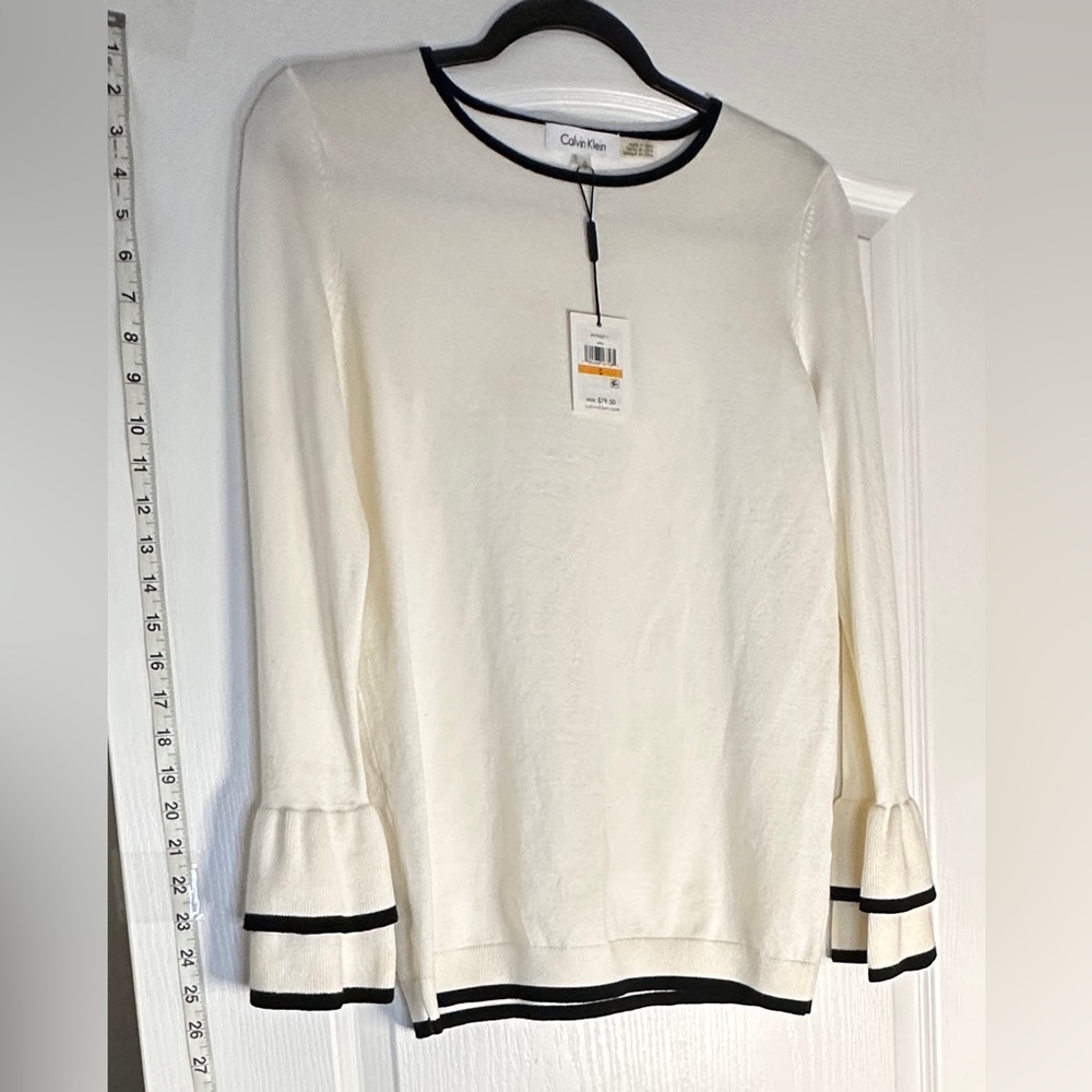 Calvin Klein Classic Cable Knit Sweater, New Small